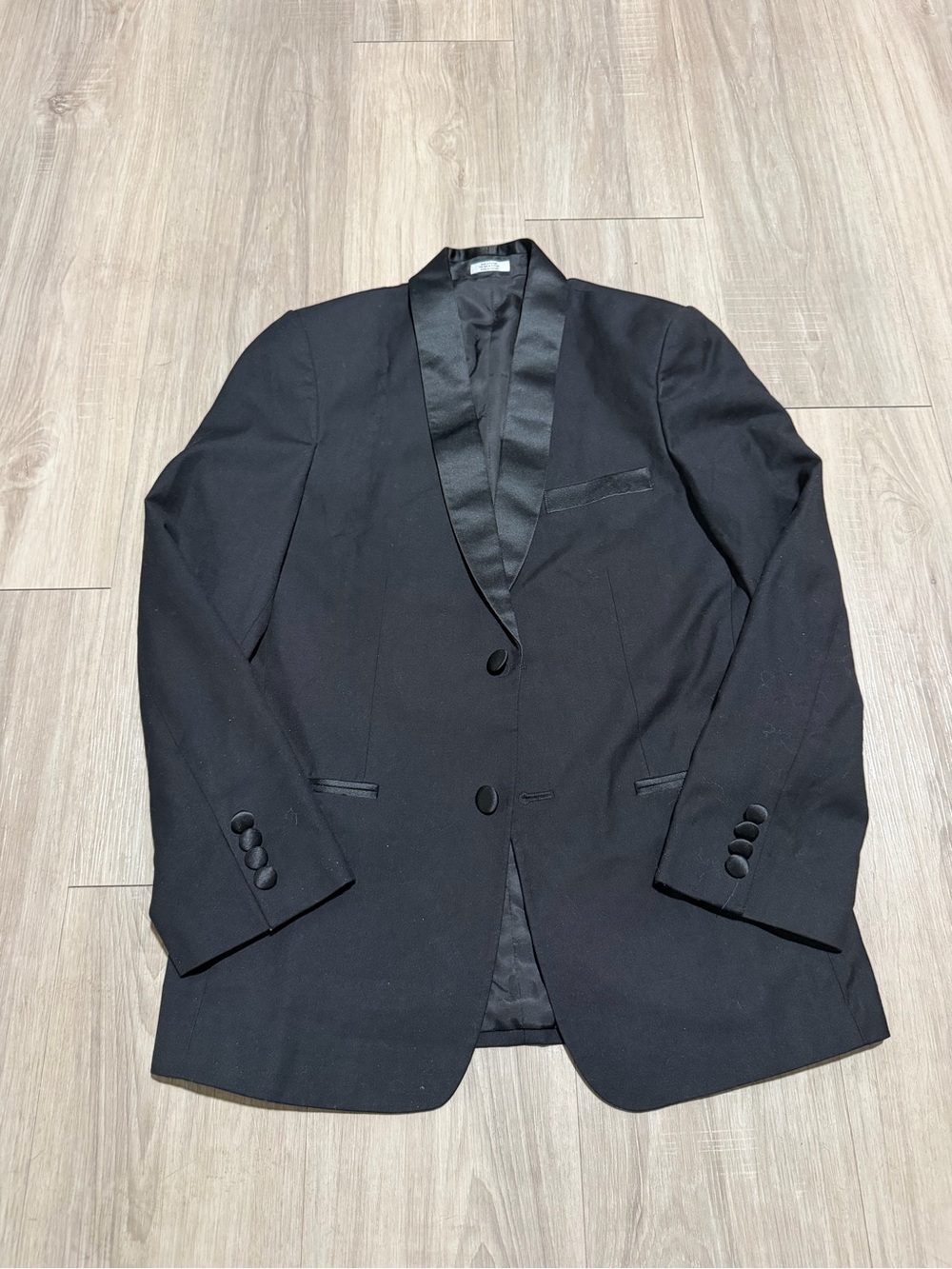 Calvin Klein boys black tuxedo-style blazer, size 16 Regular.